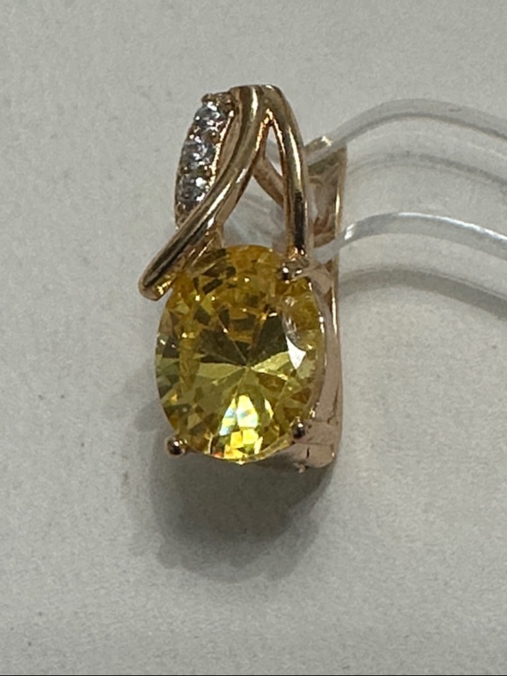 🧡Shiny Yellow and Clear Cubic Zirconia Earrings🧡